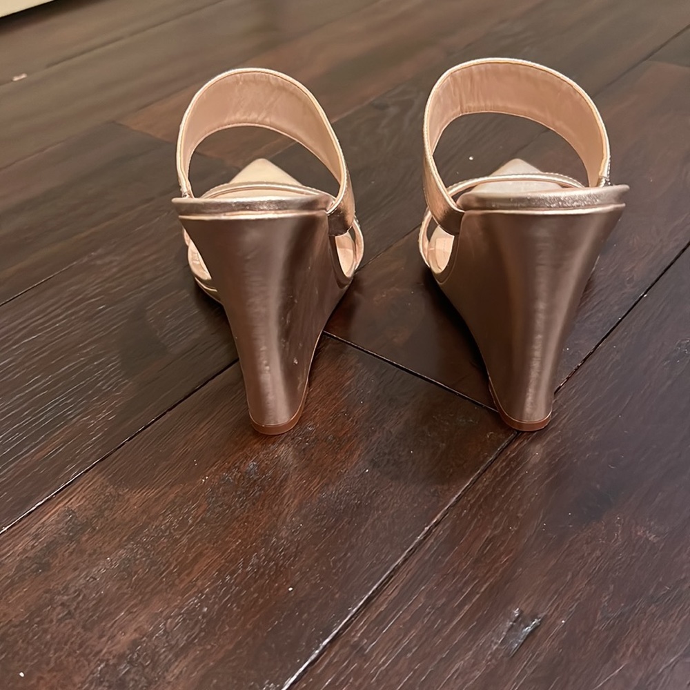 NWT Schutz Soraya Metallic Wedge - Picture 3 of 5